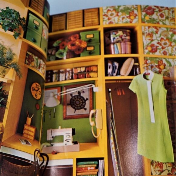 Simplicity Sewing Book 1969 Illustrated Paperback - Picture 5 of 13